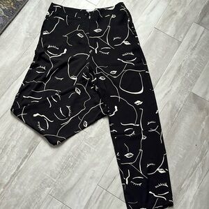 Princess Polly faces pants